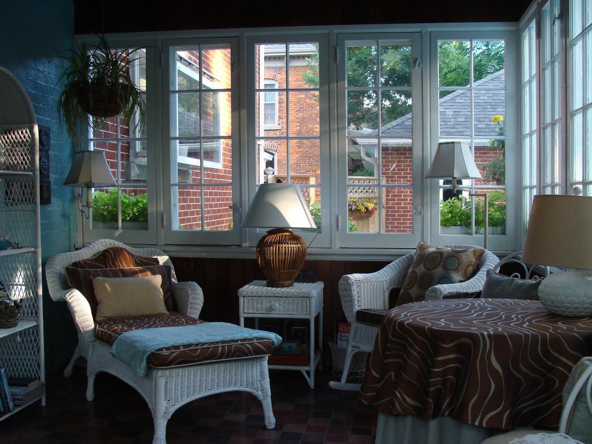 Robinsong Bed & Breakfast Thorold Bagian luar foto
