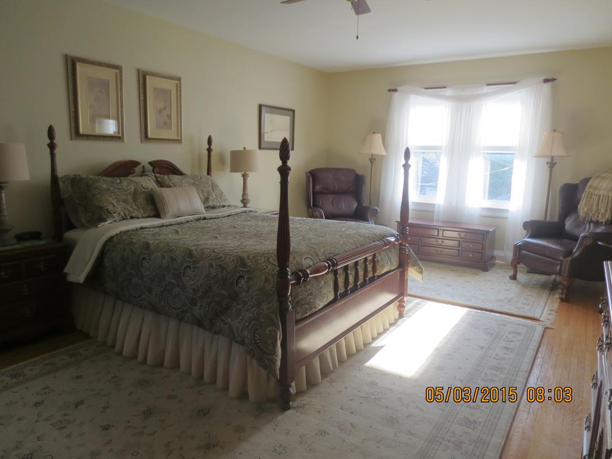 Robinsong Bed & Breakfast Thorold Ruang foto