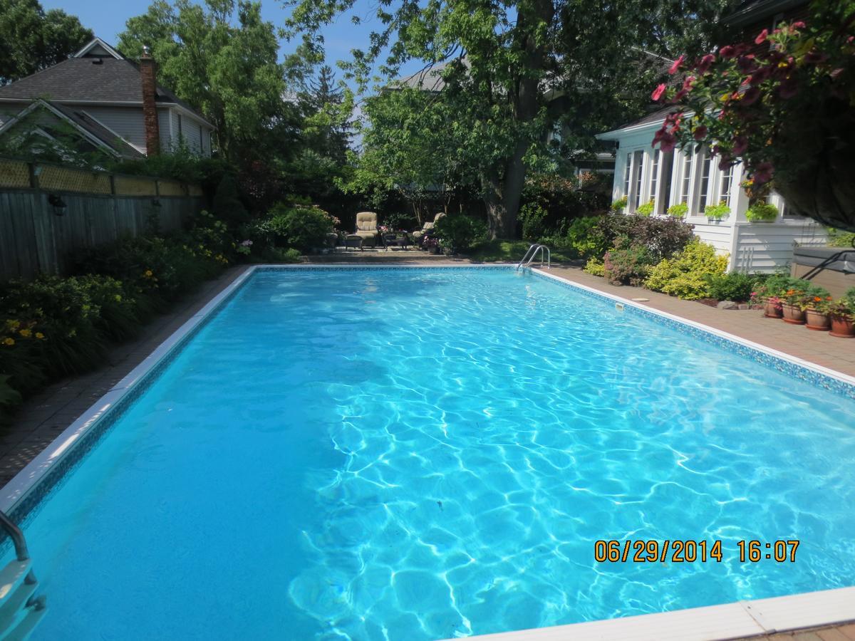 Robinsong Bed & Breakfast Thorold Bagian luar foto