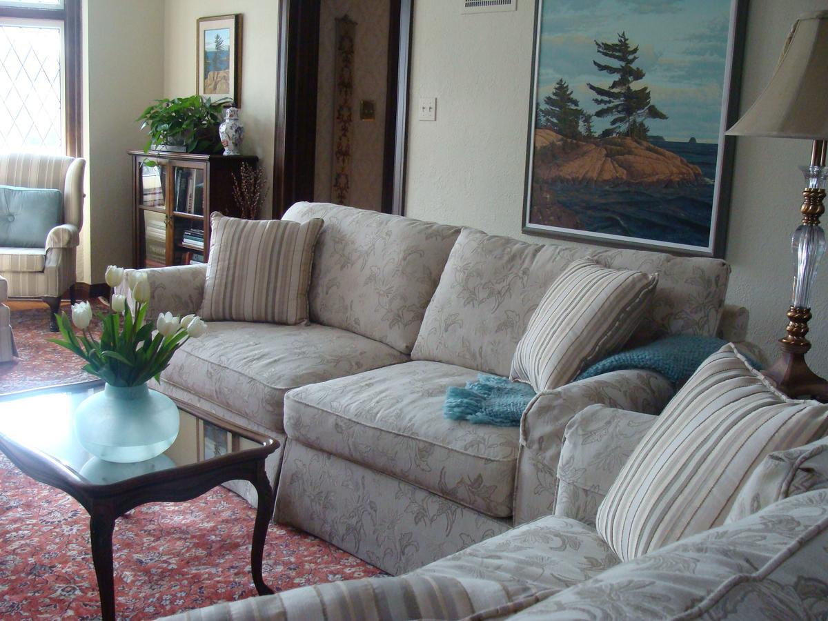 Robinsong Bed & Breakfast Thorold Bagian luar foto